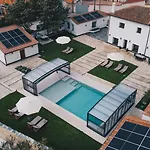 La Casa Del Caminero Piscina Climatizada