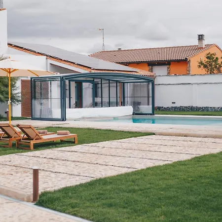 La Casa Del Caminero Piscina Climatizada